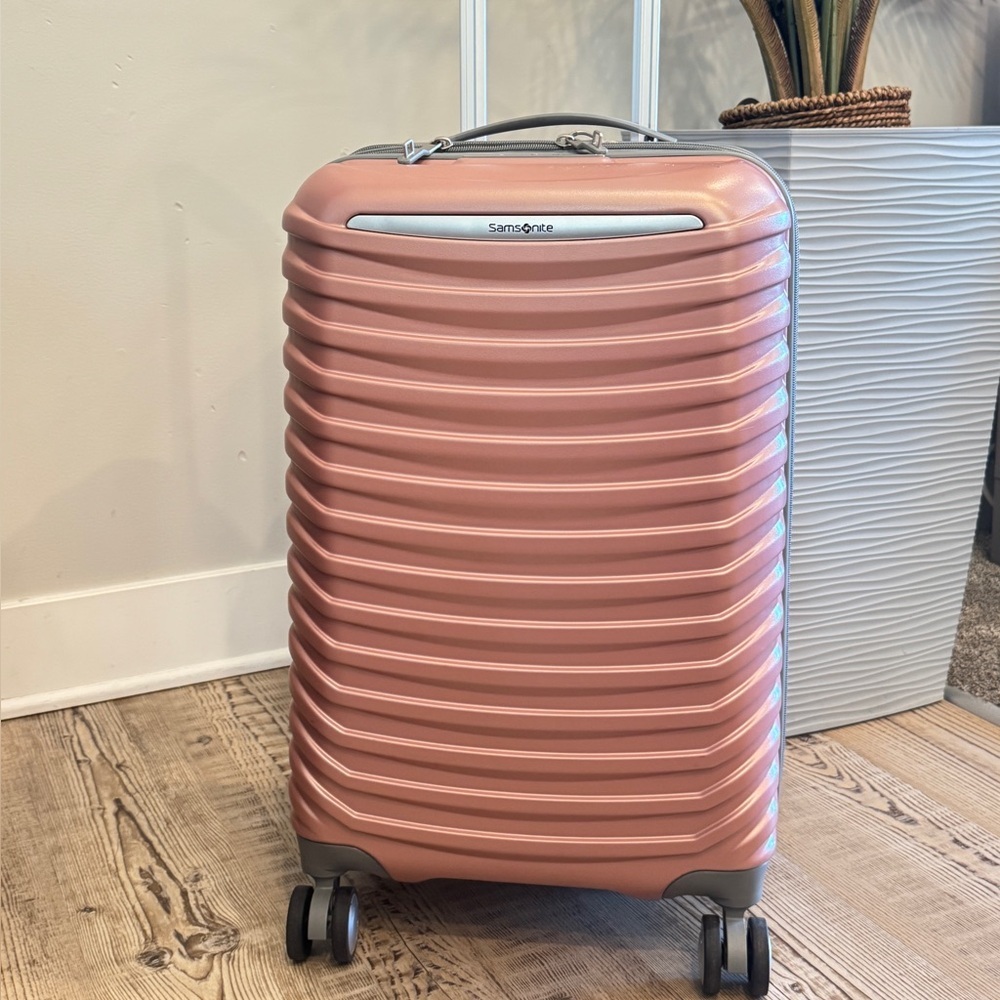 Samsonite Spin Tech 6 22.5" Carry-On Spinner, luggage travel bag✈️🔥 - Picture 7 of 15